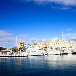 Harbour Heaven 2 Bed, 2 Bath Apartment Steps From Puerto Banus Marina And Beach