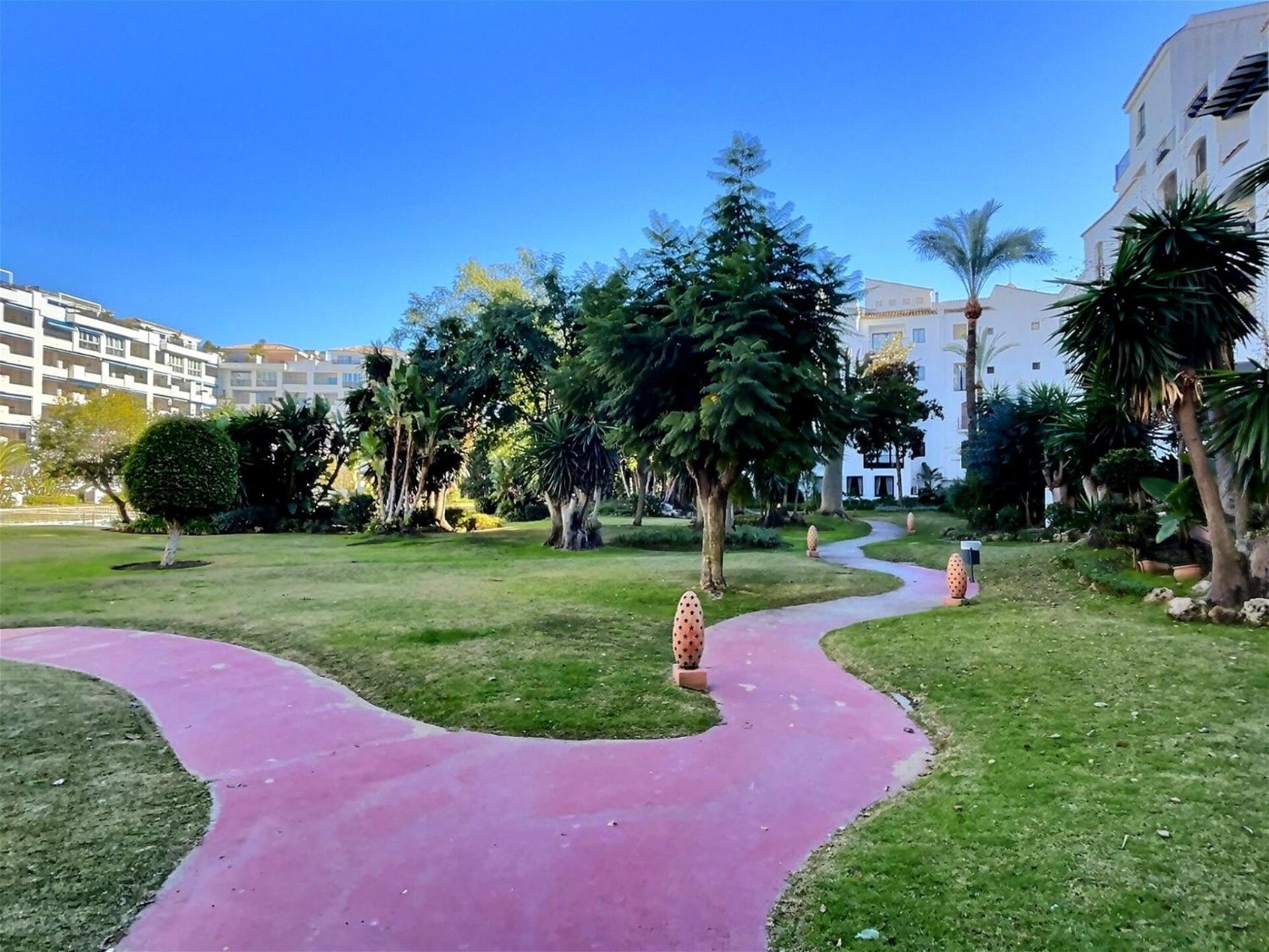 Harbour Heaven 2 Bed, 2 Bath Steps From Puerto Banus Marina And * Marbella